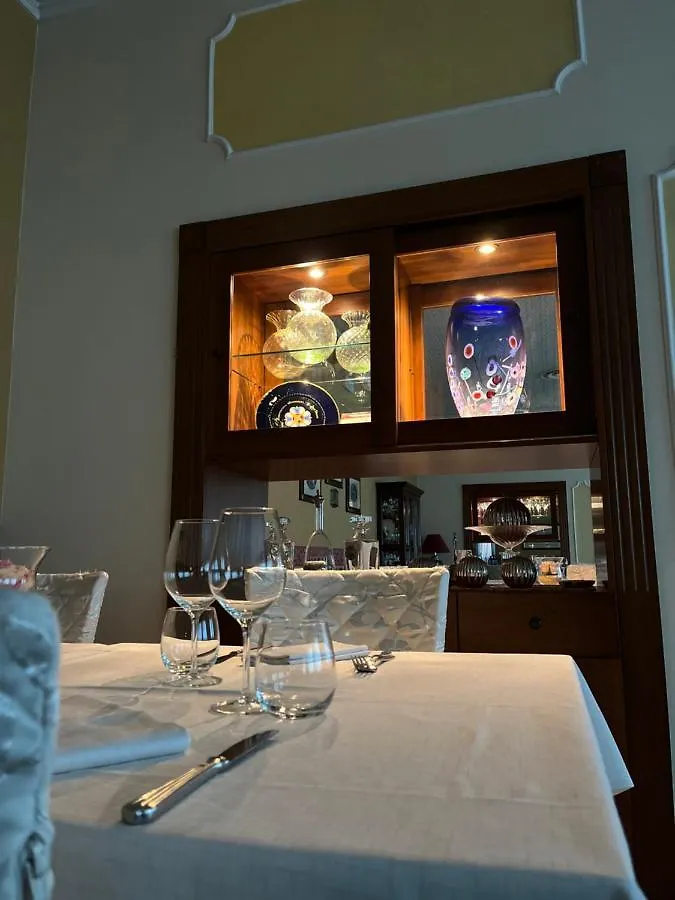Hotel Poppi Mira 4*,  Italy
